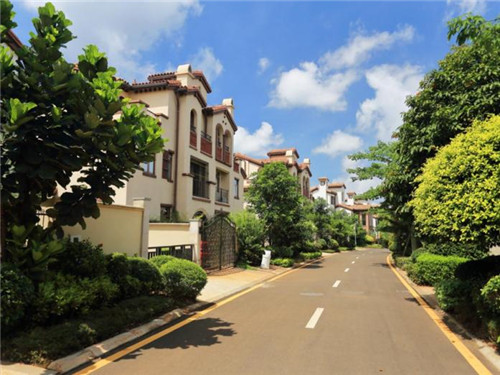 啊要辣油馄饨铺